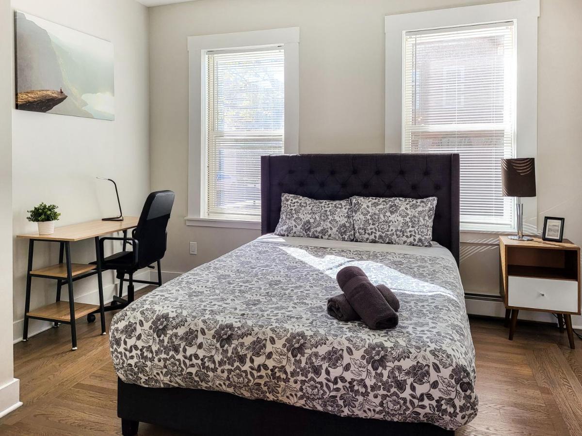 Beautiful Wooster Sq. Getaway - Great Neighborhood Apartment New Haven